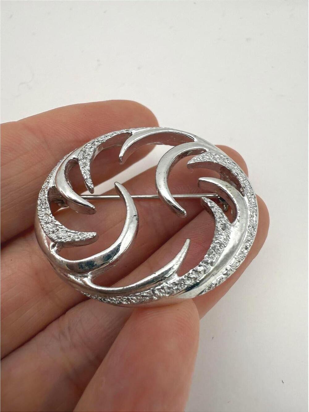 Silver Tone Textured Crescent Brooch Pin Sarah Coventry